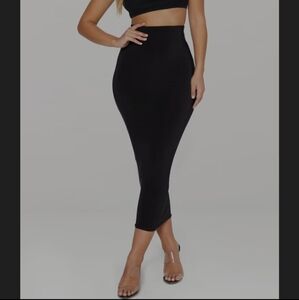 PrettyLittleThing Black Second Skin Slinky Midaxi Skirt. Size US 10. New.